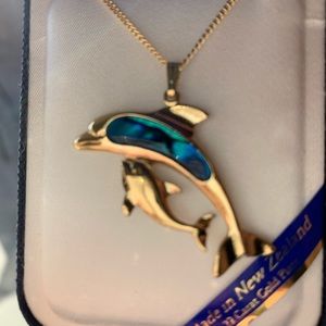 ARIKI Paua Shell Dolphin w/baby Pendant Necklace